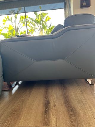 Sofá de piel gris 3 plazas