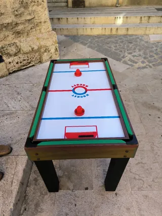 Mesa de multiples juegos para niños