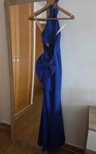 Vestido de fiesta azul para invitada