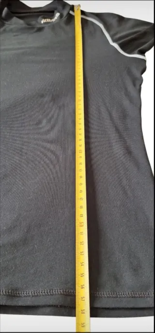 Camiseta deportiva Kipsta negra