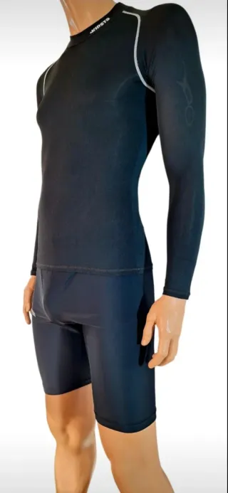 Camiseta deportiva Kipsta negra