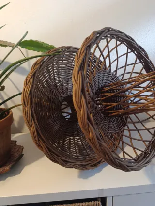 Alzata in vimini a 3 ripiani