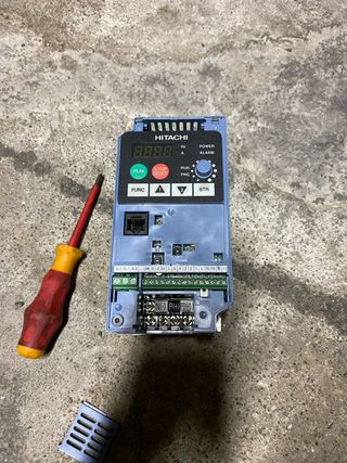 Variador Frecuencia Hitachi X200 0.4kW Monofásico