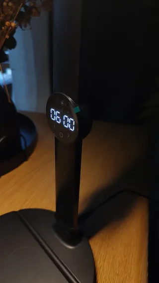 Flexo LED Escritorio Leroy Merlin Negro a estrenar