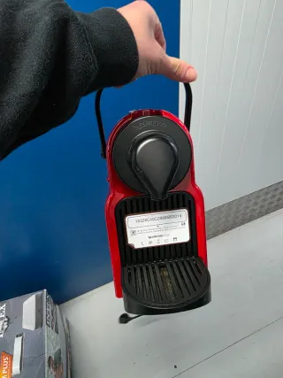 Cafetera Nespresso Roja