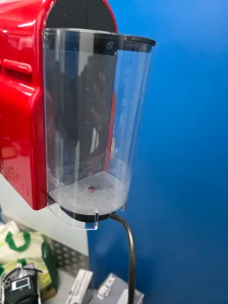 Cafetera Nespresso Roja