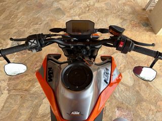 KTM Duke 790