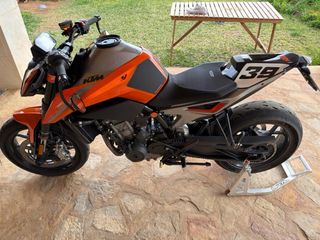 KTM Duke 790