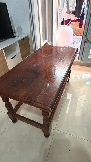 Mesa de centro de madera rústica