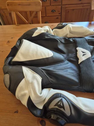 mono de moto mujer Dainese talla 44