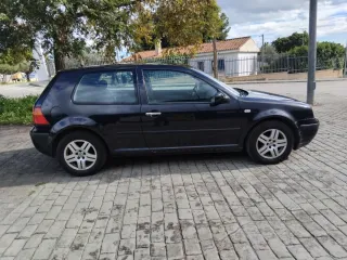 Volkswagen Golf 2003