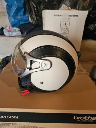 Casco semi integral con visera