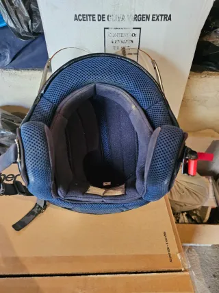 Casco semi integral con visera