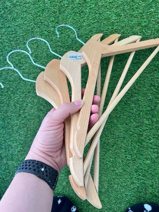 4 Perchas de Madera Natural