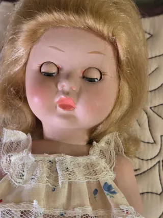 Muñeca antigua Angelita