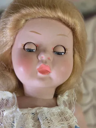 Muñeca antigua Angelita