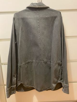 Sobrecamisa Zara con pedrería