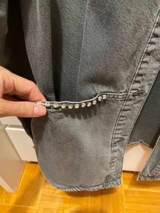 Sobrecamisa Zara con pedrería
