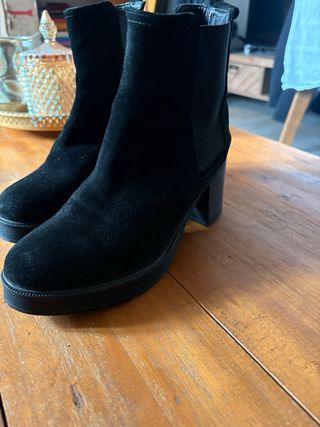 Botines Chelsea de ante (suede) Negro