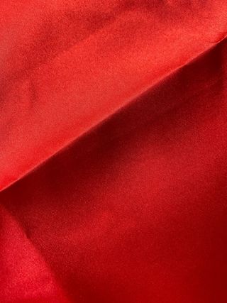 Pajaritas y pañuelo rojo