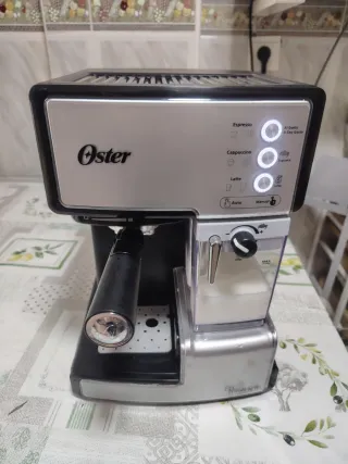 Cafetera Oster Espresso Cappuccino Latte