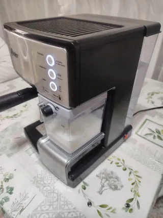 Cafetera Oster Espresso Cappuccino Latte