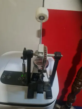 Pedale Mapex a catena per batteria