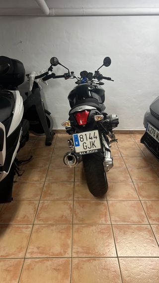 BMW R1200R Negra Manual 2008 46000km puños calefac
