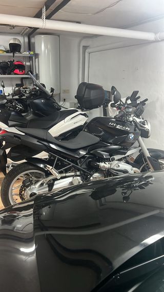 BMW R1200R Negra Manual 2008 46000km puños calefac