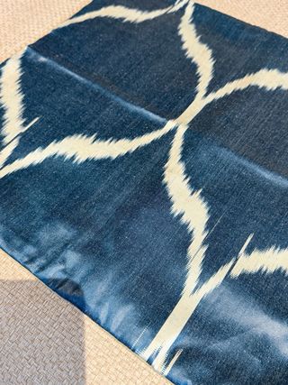 Coppia Cuscini Ikat Uzbekistan Blu Bianco