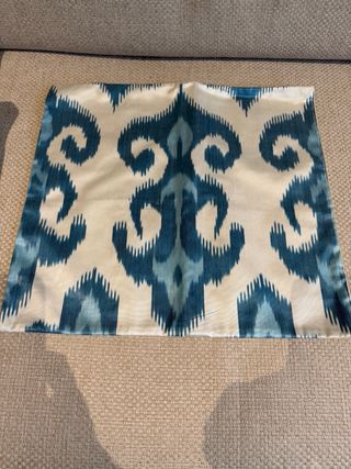 Coppia Cuscini Ikat Uzbekistan Blu Bianco