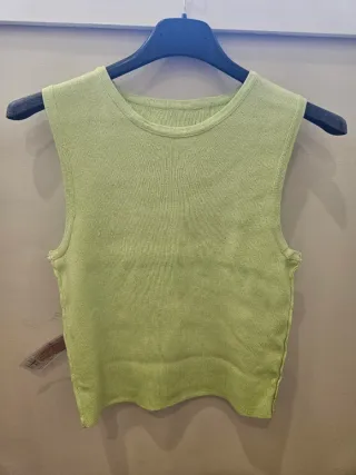 Top verde lima Primark Talla S