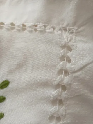 Mantel Hilo Bordado Flores Amarillo Blanco