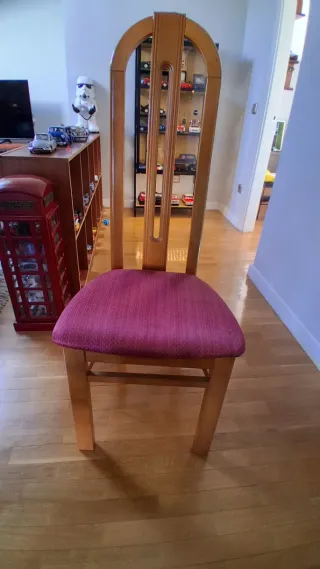 Juego de 4 sillas de comedor de madera