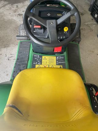 Tractor John Deere LX173