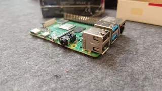 Raspberry Pi 4B 4GB + Tarjeta 32GB