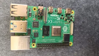 Raspberry Pi 4B 4GB + Tarjeta 32GB