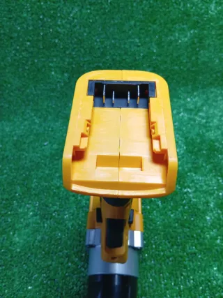 Remachadora Inalámbrica compatible con Dewalt