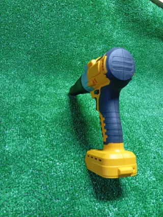 Remachadora Inalámbrica compatible con Dewalt