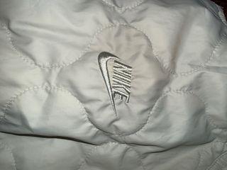 Chaqueta Bomber Nike Beige y Marrón