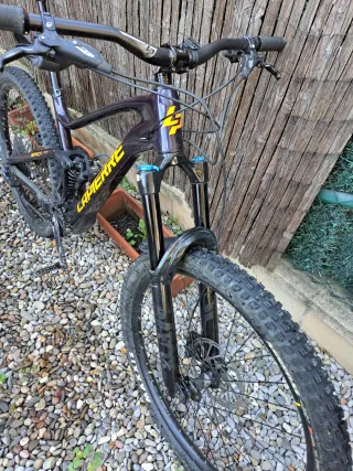 Lapierre Spicy 6.9 CF Morado