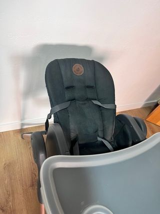 Trona Maxi Cosi gris y madera