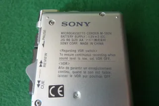 Grabadora Microcassette Sony M-560V, caja y manual