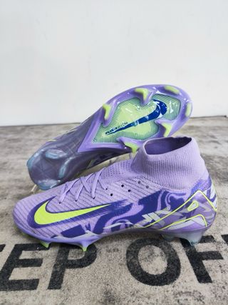 Botas de fútbol Nike Mercurial moradas