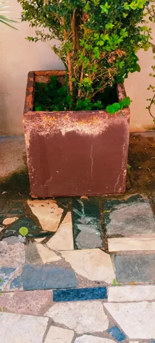 Macetero grande 42x42 cm