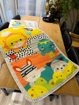 Manta de actividades para bebé Infantino 4 en 1