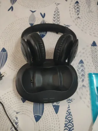 Auriculares Inalámbricos AmazonBasics Negros