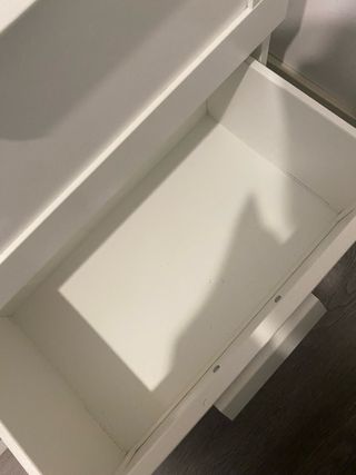 Librería blanca 4 baldas 2 cajones