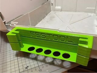 FESTOOL – Soporte de guía para tu torre de cajas