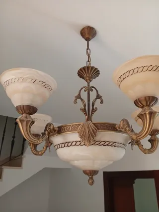 Lámpara de techo de cristal y metal